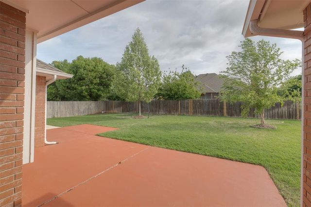 2801 Sterling Drive, Edmond, OK 73012