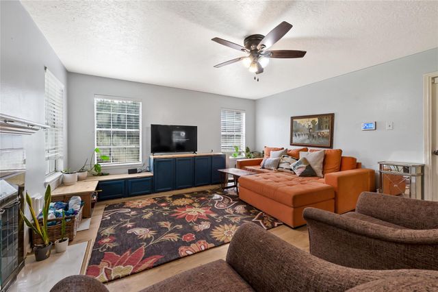2215 Dublin Drive, League City, TX 77573