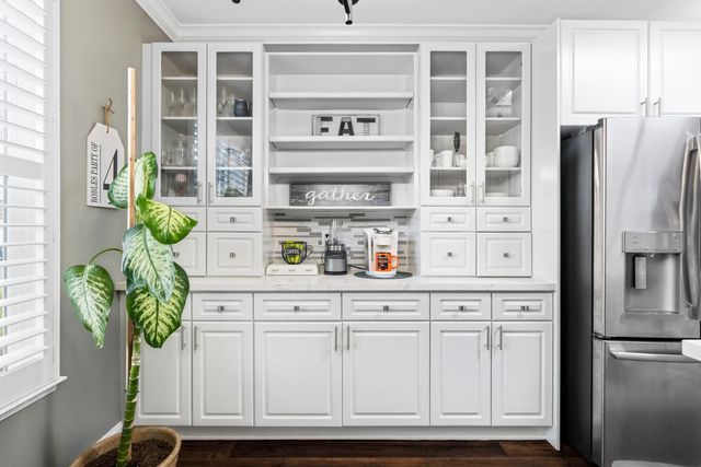 9975 River View Cir, Stockton, CA 95209