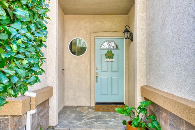 9975 River View Cir, Stockton, CA 95209