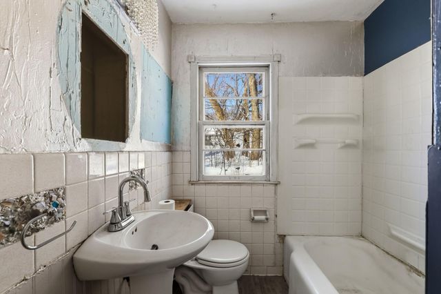 7320 James Avenue S, Richfield, MN 55423