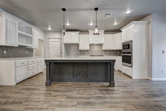 2313 Northfork Drive, Oklahoma City, OK 73160