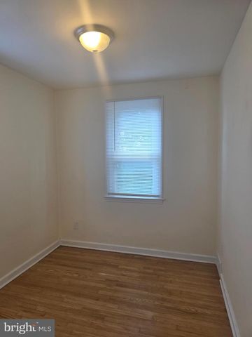 1554 CLAYTON RD, Wilmington, DE 19805