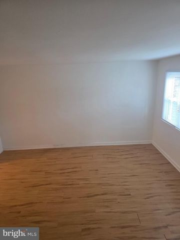 1554 CLAYTON RD, Wilmington, DE 19805