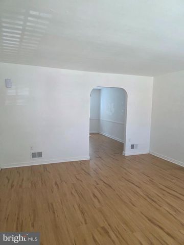 1554 CLAYTON RD, Wilmington, DE 19805