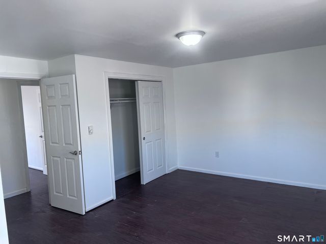 Quinlan Avenue, Meriden, CT 06451