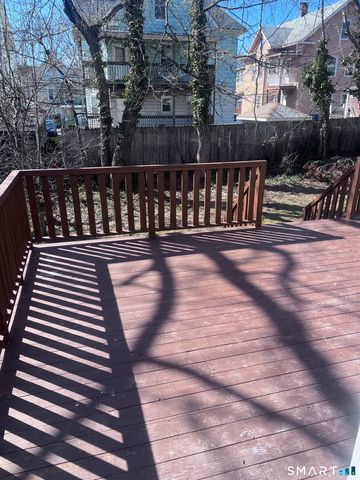 Quinlan Avenue, Meriden, CT 06451