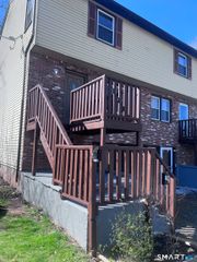 Quinlan Avenue, Meriden, CT 06451