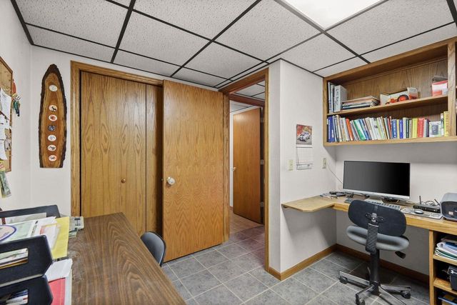 6635 Sunset Drive, Verona, WI 53593