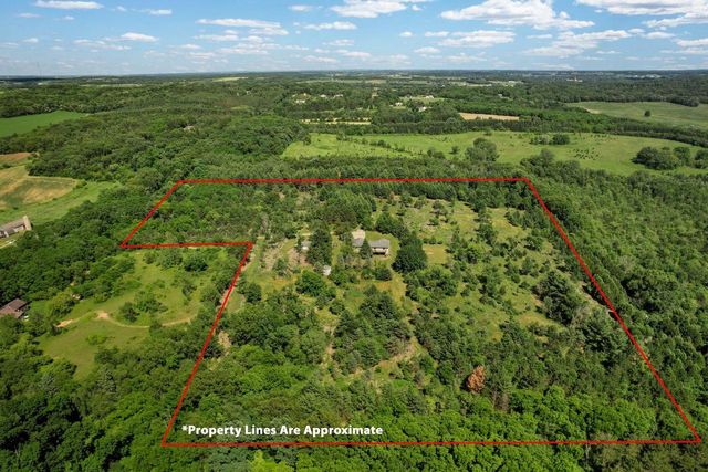 6635 Sunset Drive, Verona, WI 53593