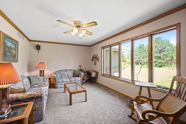 6635 Sunset Drive, Verona, WI 53593