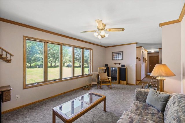 6635 Sunset Drive, Verona, WI 53593