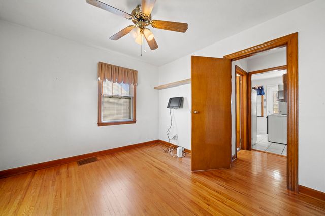 523 W Harrison Street, Belvidere, IL 61008