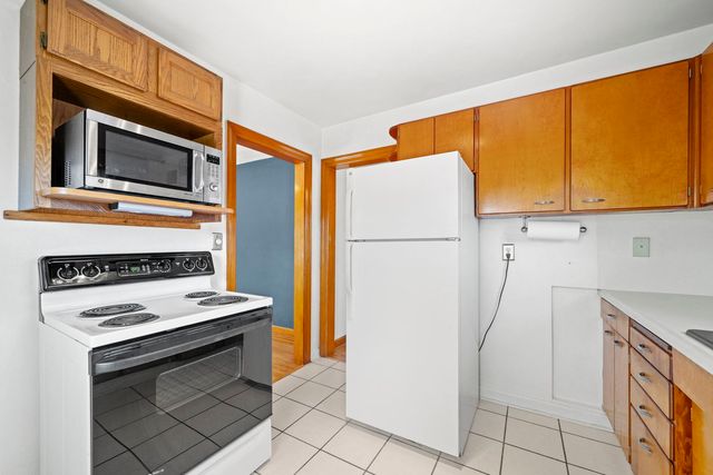 523 W Harrison Street, Belvidere, IL 61008