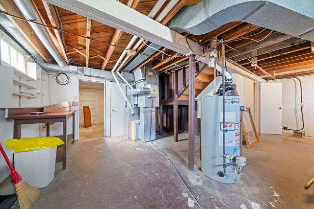 523 W Harrison Street, Belvidere, IL 61008