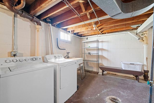 523 W Harrison Street, Belvidere, IL 61008