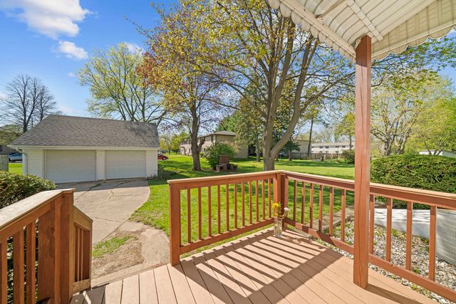 523 W Harrison Street, Belvidere, IL 61008