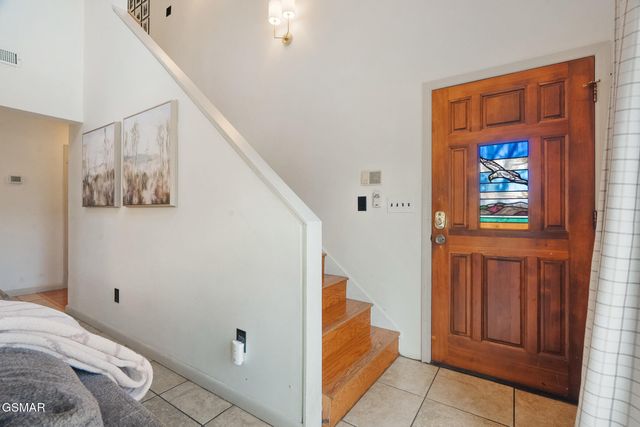 2119 N Tamins Drive, Gatlinburg, TN 37738