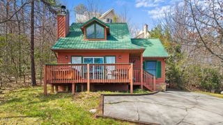 2119 N Tamins Drive, Gatlinburg, TN 37738