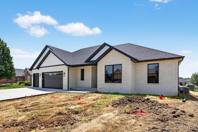 125 Gladwyn Drive, Millstadt, IL 62260