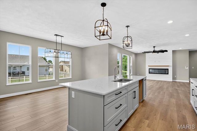 125 Gladwyn Drive, Millstadt, IL 62260