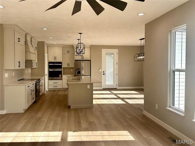 125 Gladwyn Drive, Millstadt, IL 62260