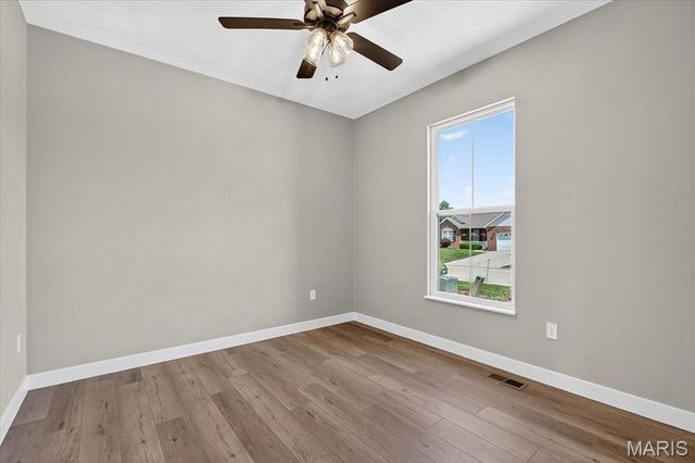 125 Gladwyn Drive, Millstadt, IL 62260