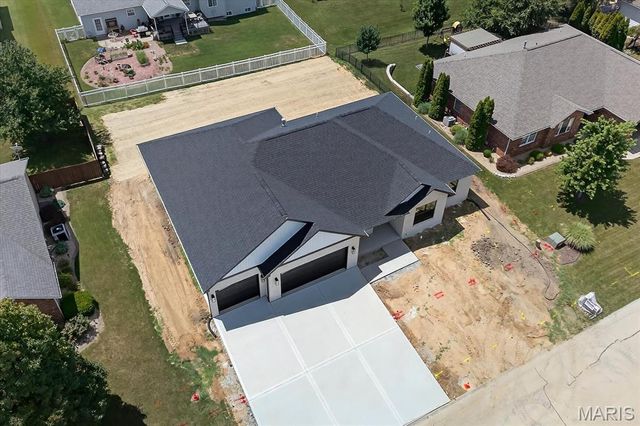 125 Gladwyn Drive, Millstadt, IL 62260