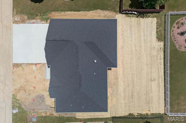 125 Gladwyn Drive, Millstadt, IL 62260