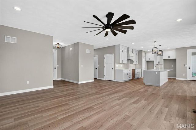 125 Gladwyn Drive, Millstadt, IL 62260