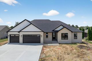 125 Gladwyn Drive, Millstadt, IL 62260