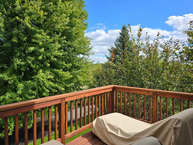 21157 Ridgewood Trail, Lakeville, MN 55044