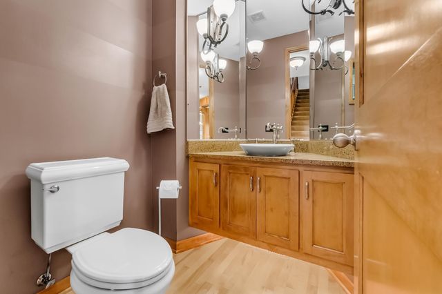 21157 Ridgewood Trail, Lakeville, MN 55044