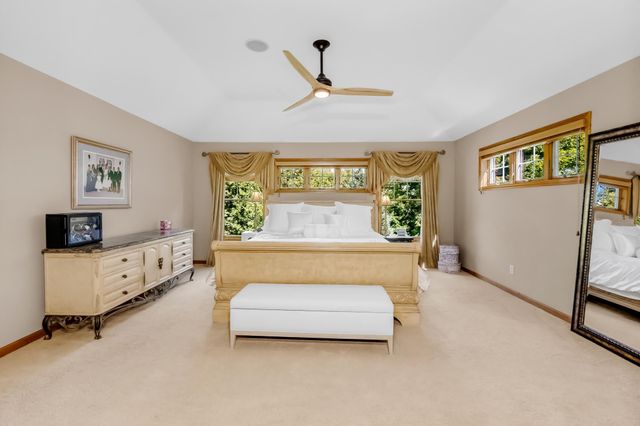 21157 Ridgewood Trail, Lakeville, MN 55044