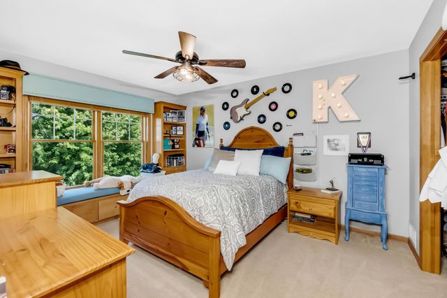 21157 Ridgewood Trail, Lakeville, MN 55044