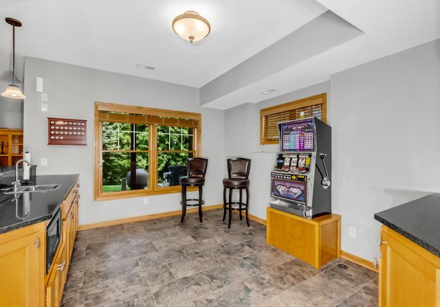 21157 Ridgewood Trail, Lakeville, MN 55044