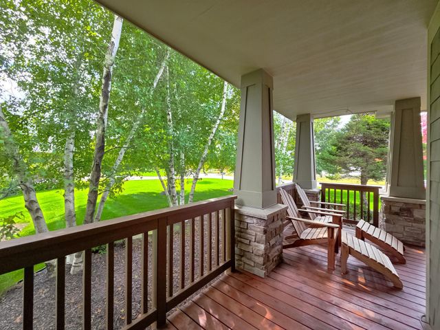 21157 Ridgewood Trail, Lakeville, MN 55044