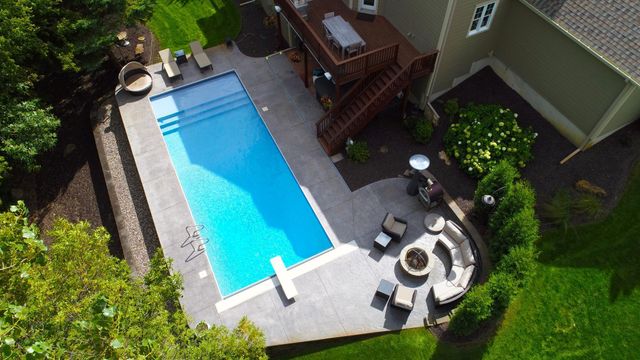 21157 Ridgewood Trail, Lakeville, MN 55044