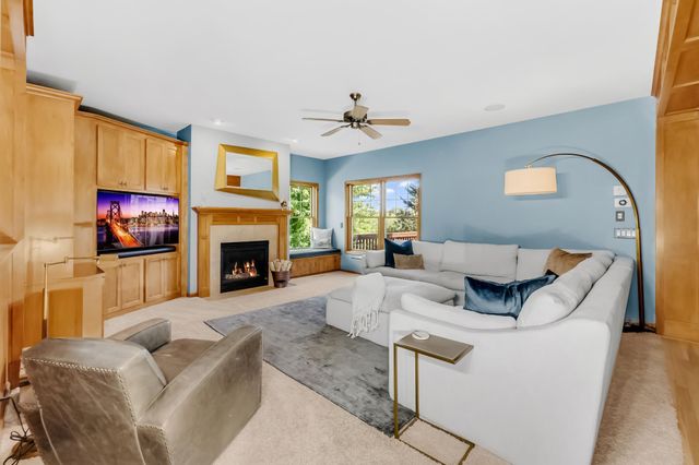 21157 Ridgewood Trail, Lakeville, MN 55044