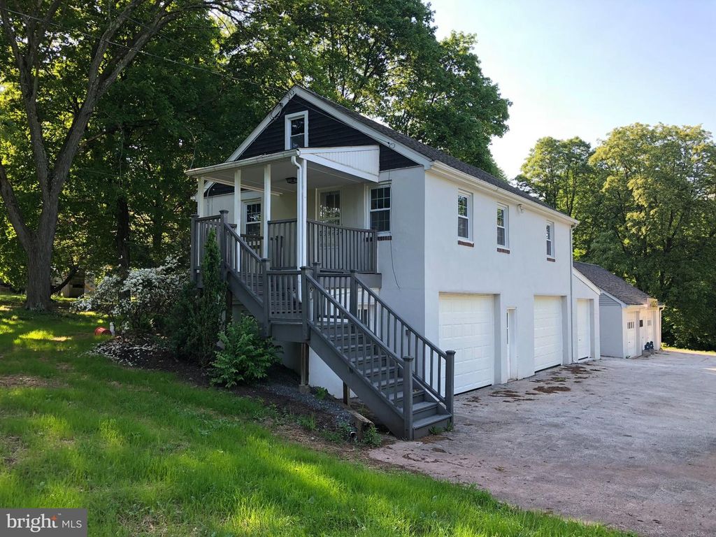 601 VINCENT ST, Spring City, PA 19475