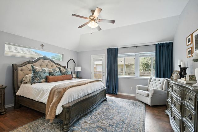 112 Trailstone DR, Bastrop, TX 78602