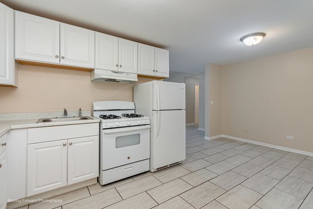 46 6th Avenue GJ, La Grange, IL 60525