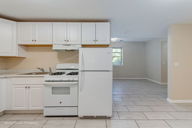 46 6th Avenue GJ, La Grange, IL 60525