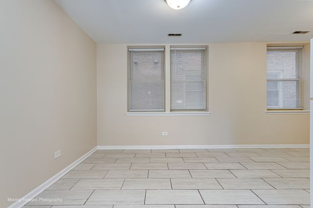 46 6th Avenue GJ, La Grange, IL 60525