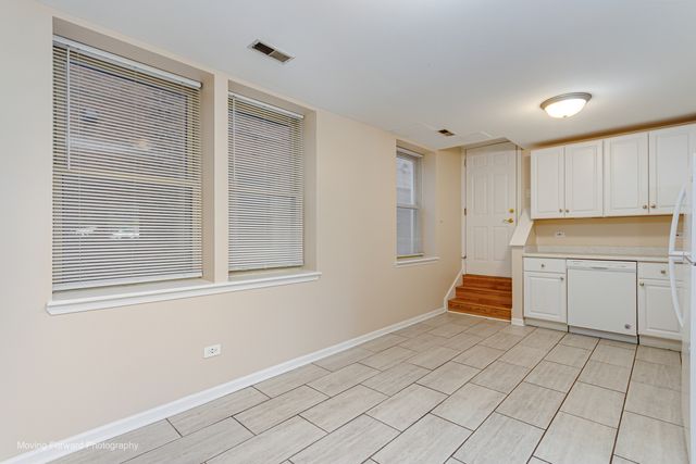 46 6th Avenue GJ, La Grange, IL 60525