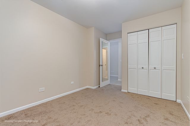 46 6th Avenue GJ, La Grange, IL 60525