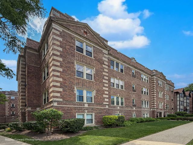 46 6th Avenue GJ, La Grange, IL 60525