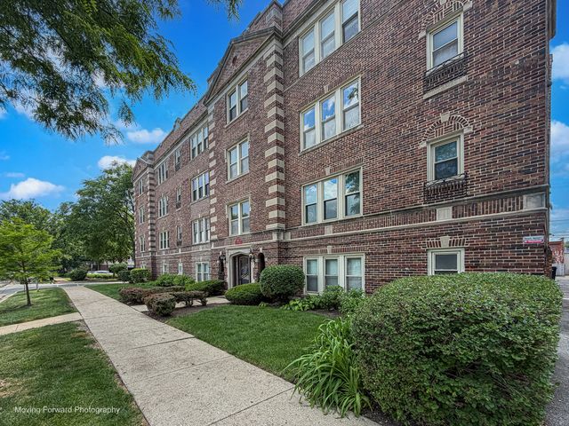 46 6th Avenue GJ, La Grange, IL 60525