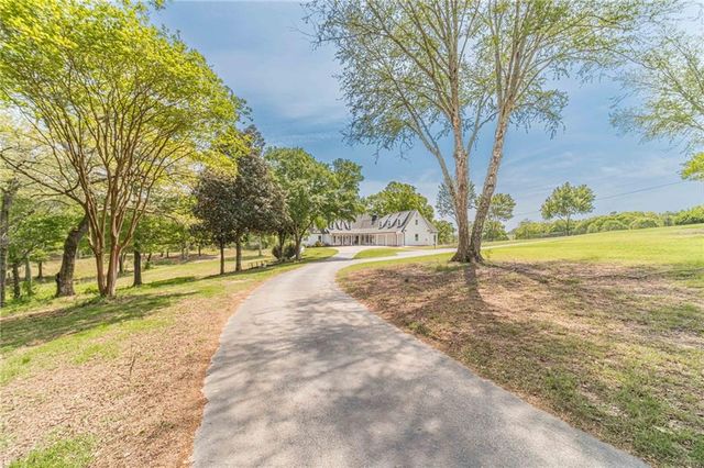 1271 Carl Davis Rd, Monroe, GA 30655