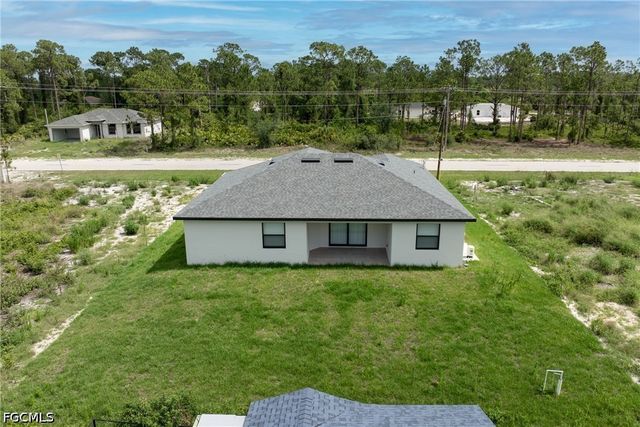 928 Milwaukee BLVD, Lehigh Acres, FL 33974